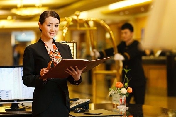 Các khách sạn hiện đại còn tích hợp công nghệ nhận phòng online, giúp rút ngắn thời gian và tăng sự tiện lợi.