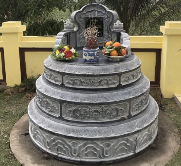 Chất lượng đá quyết định phần lớn độ bền và vẻ đẹp của lăng mộ.