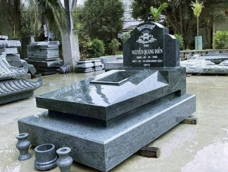 Mộ đá hoa cương