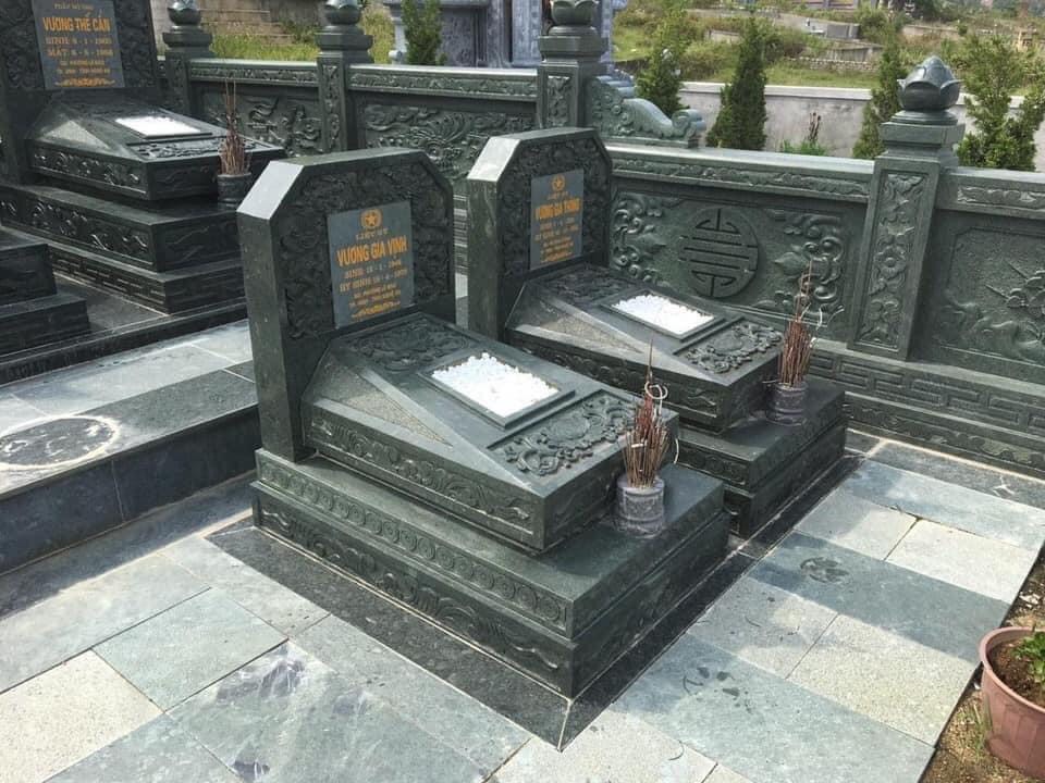 Mẫu mộ đá với thiết kế chạm khắc tinh tế