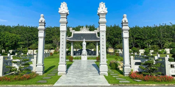 Khu mộ biểu tượng của sự tôn kính