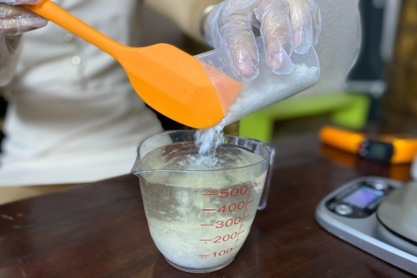 NaOH 99% chế biến dầu