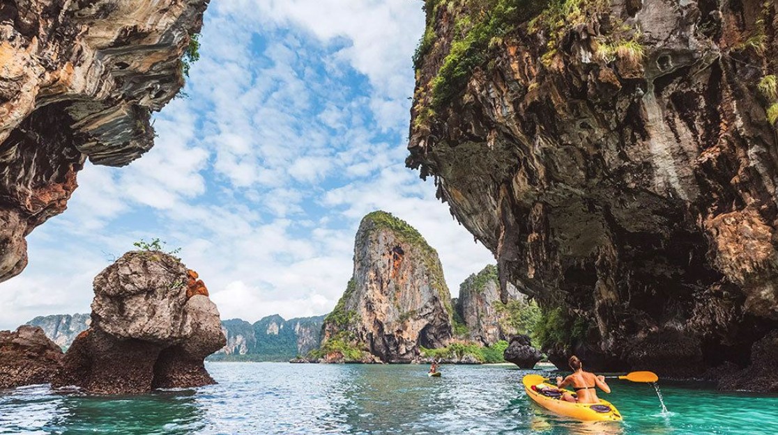 Hoạt động chèo kayak